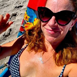 Meet your Posher, Brooke